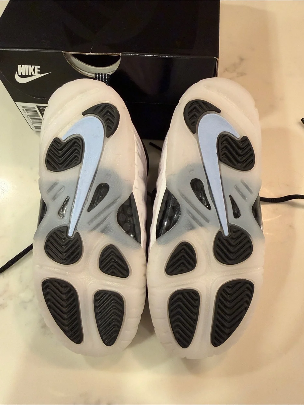 Nike Little Posite One Toddler size 9 - Black/White